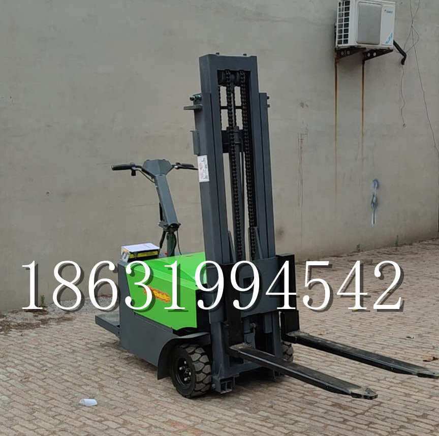 郑州市优程全电动叉车插腿式堆高车液压装卸车1.5吨升高小型站驾式铲车